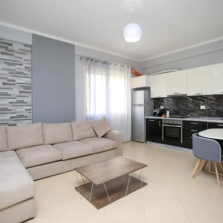 Fm 1 Apartment Vlore