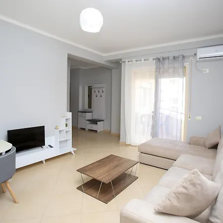 Fm 1 Apartment Vlore