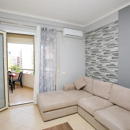 Fm 1 Apartment