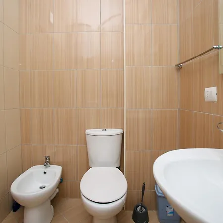 Fm 1 Apartment